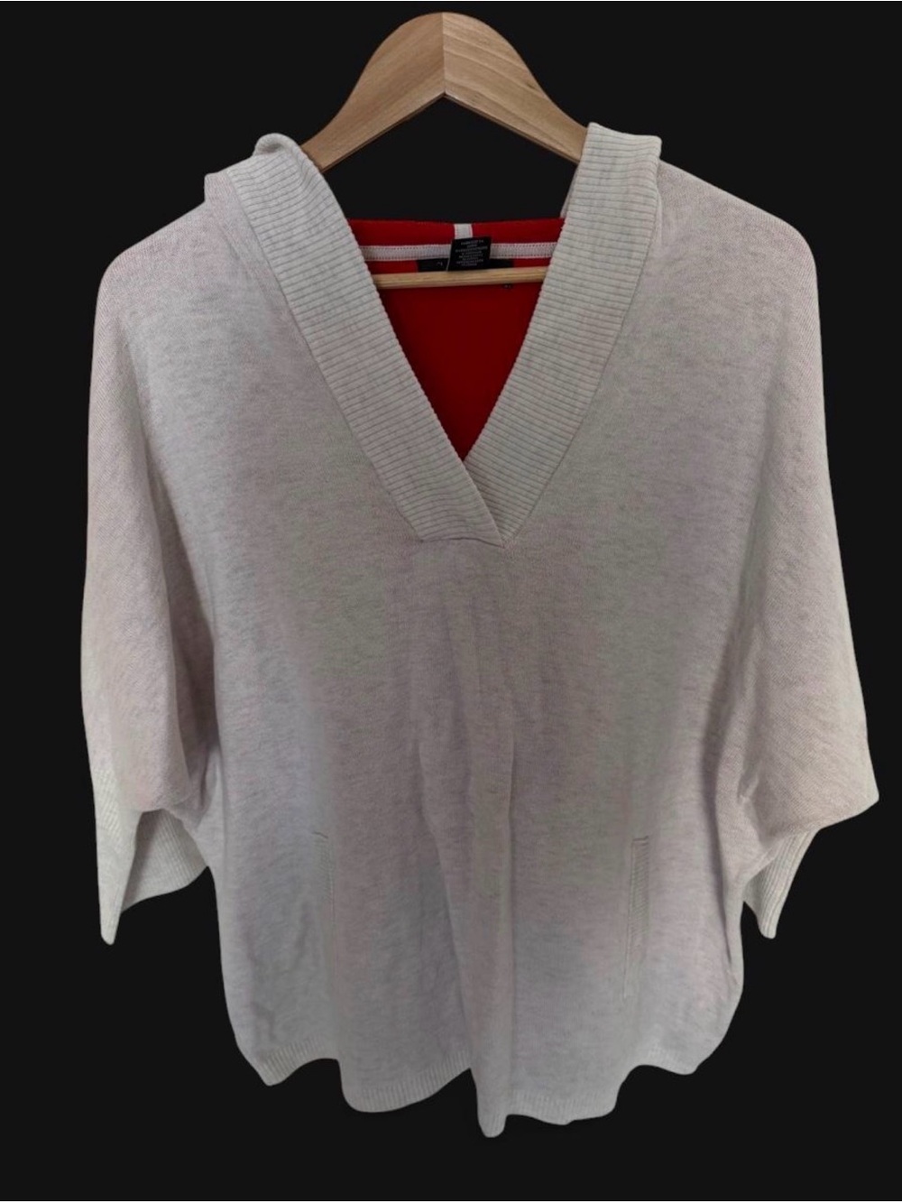 Tahari Cream V-Neck Short Sleeve Oversized Pullover with Red Lining